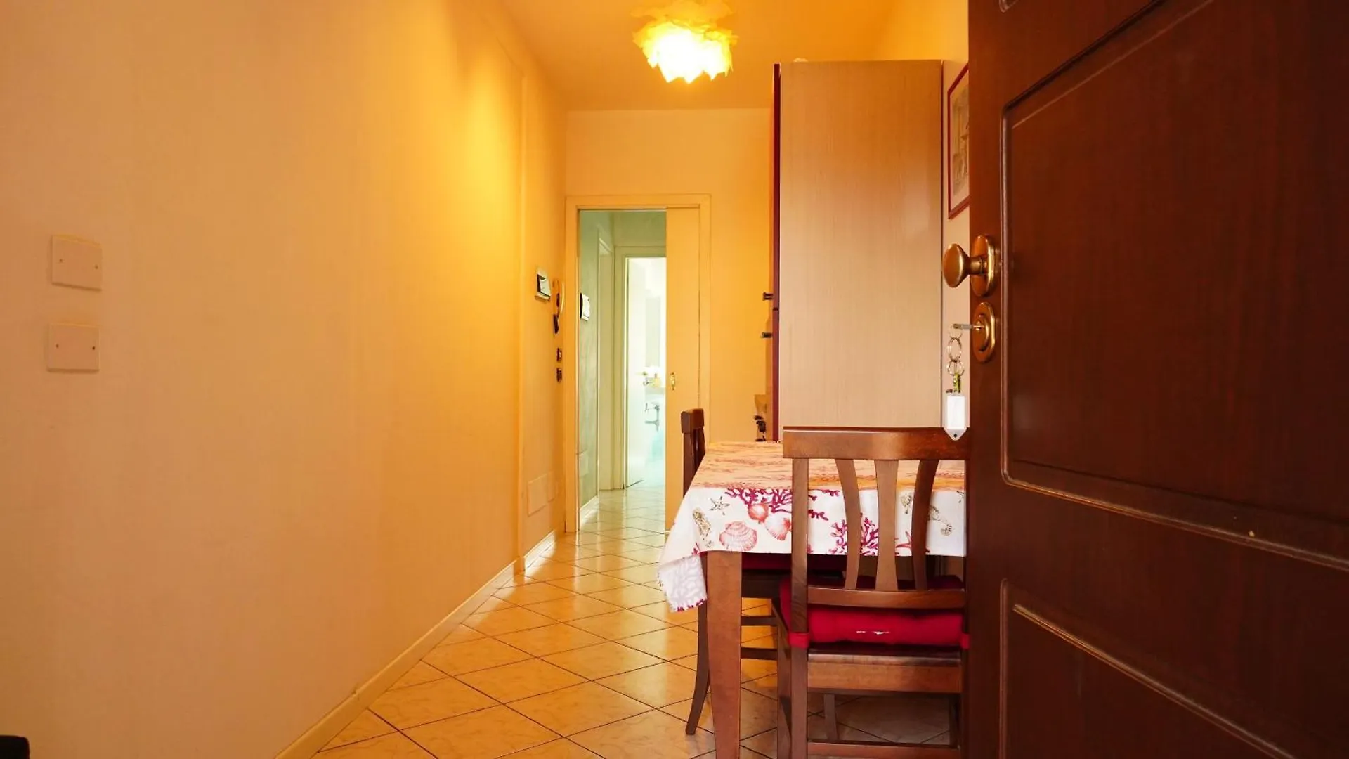 Wohnung 300 Meter Vom See ديسينسانو ديل غاردا